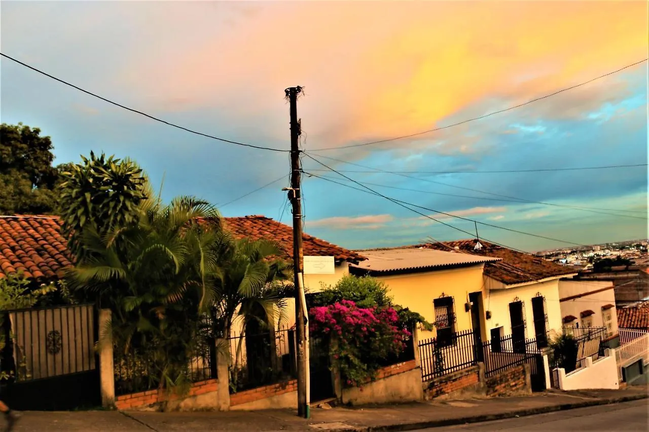 El Castillo de Azucar IV Cali Colombia